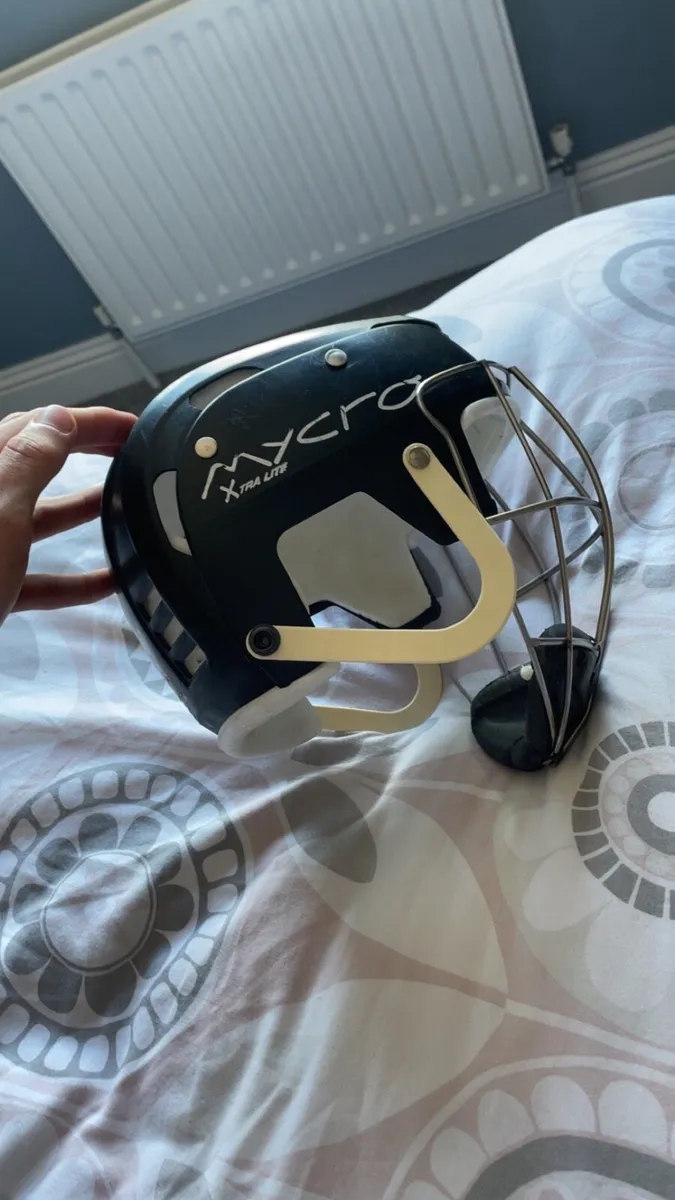 Mycro hurling helmet - Image 3