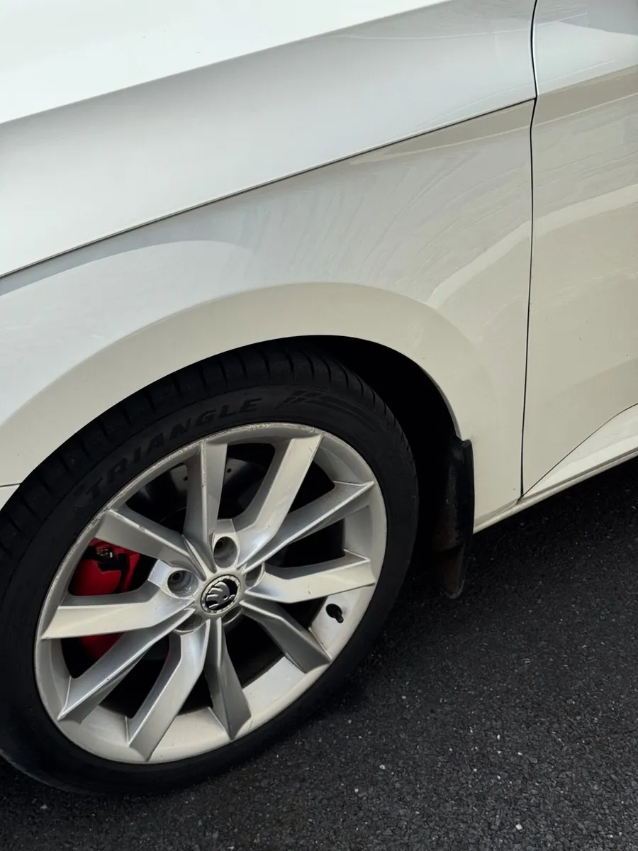 Skoda Superb 2016 SE Business - Image 4