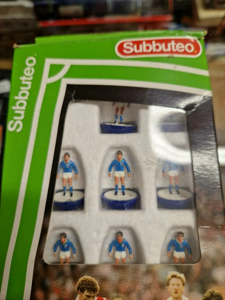 Vintage Subbuteo Football Team Italian - Image 2