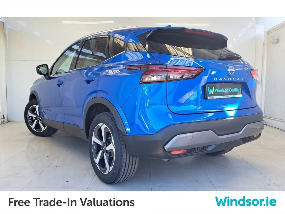 Nissan QASHQAI 1.3 Mild Hybrid SV Premium pre reg - Image 4