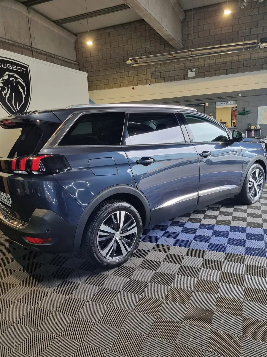 2018 Peugeot 5008 Allure 1.5d - Image 2