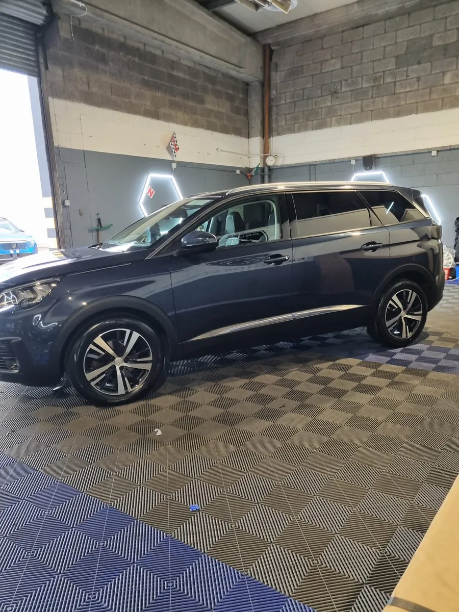 2018 Peugeot 5008 Allure 1.5d - Image 3