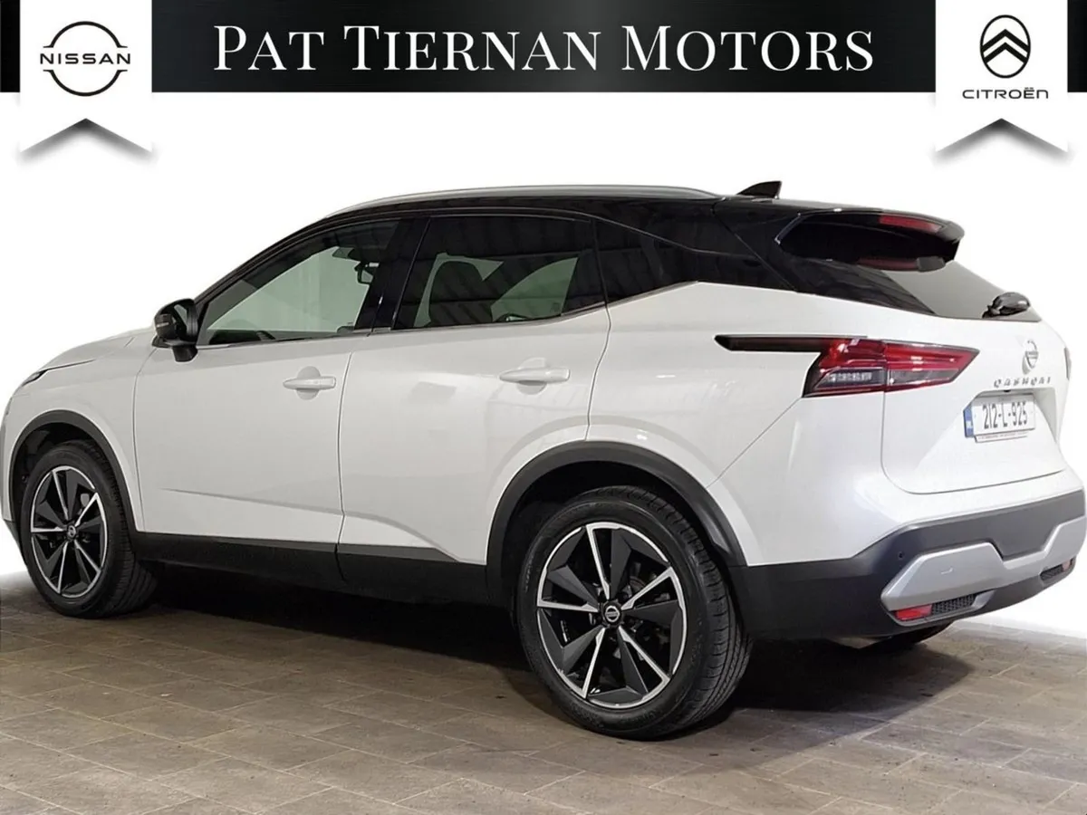 Nissan QASHQAI 1.3 PET SVE Auto - Image 2