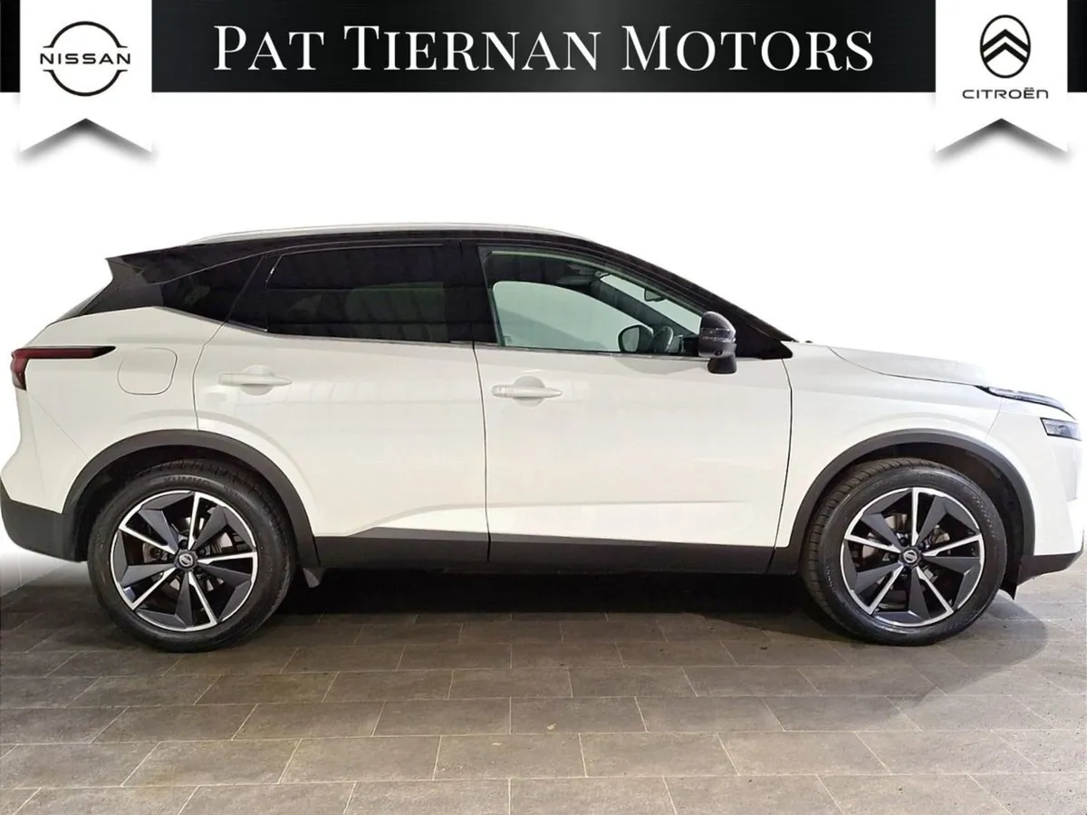 Nissan QASHQAI 1.3 PET SVE Auto - Image 3