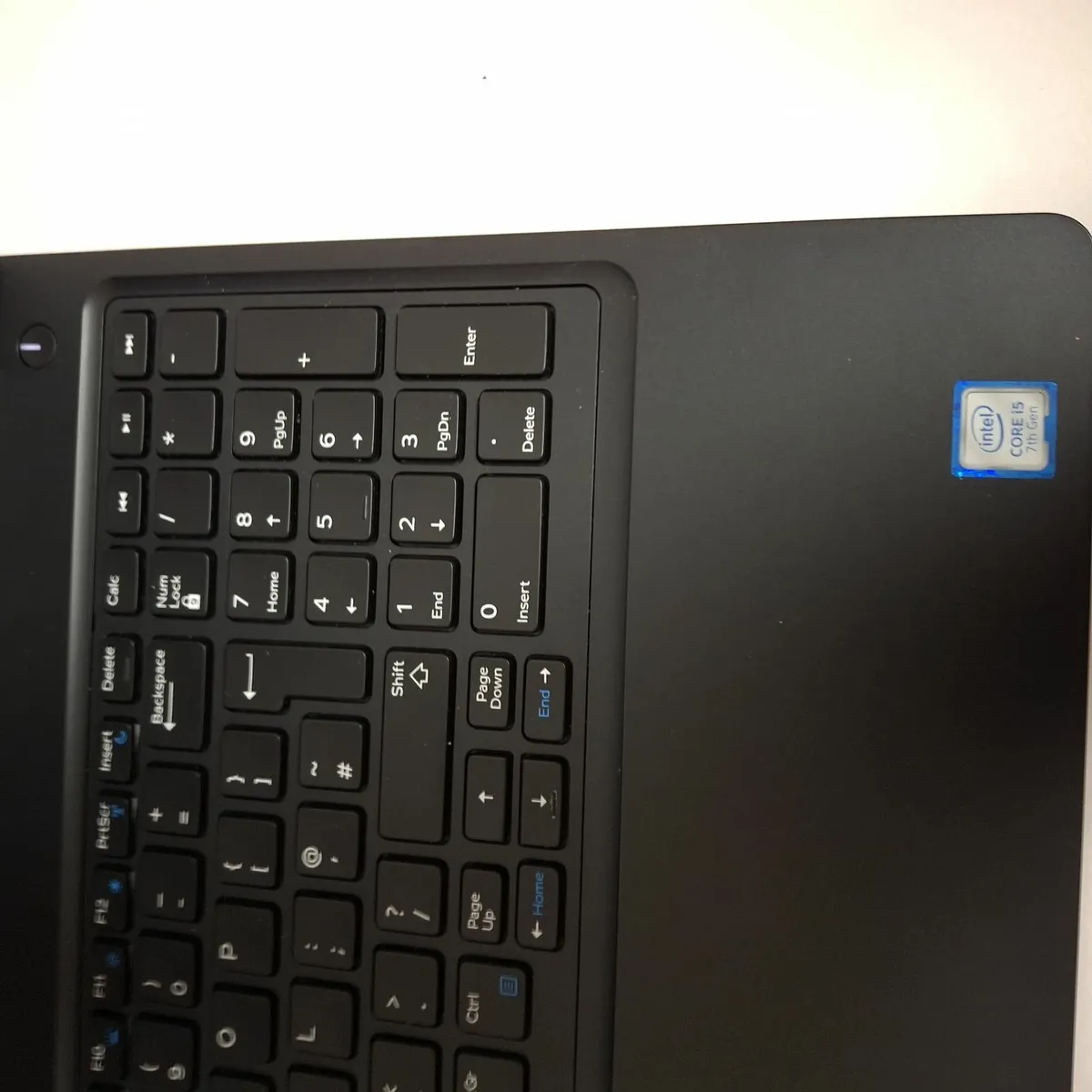 Dell Latitude 5580 i5-7200U, 16GB RAM, 256GB SSD, - Image 4