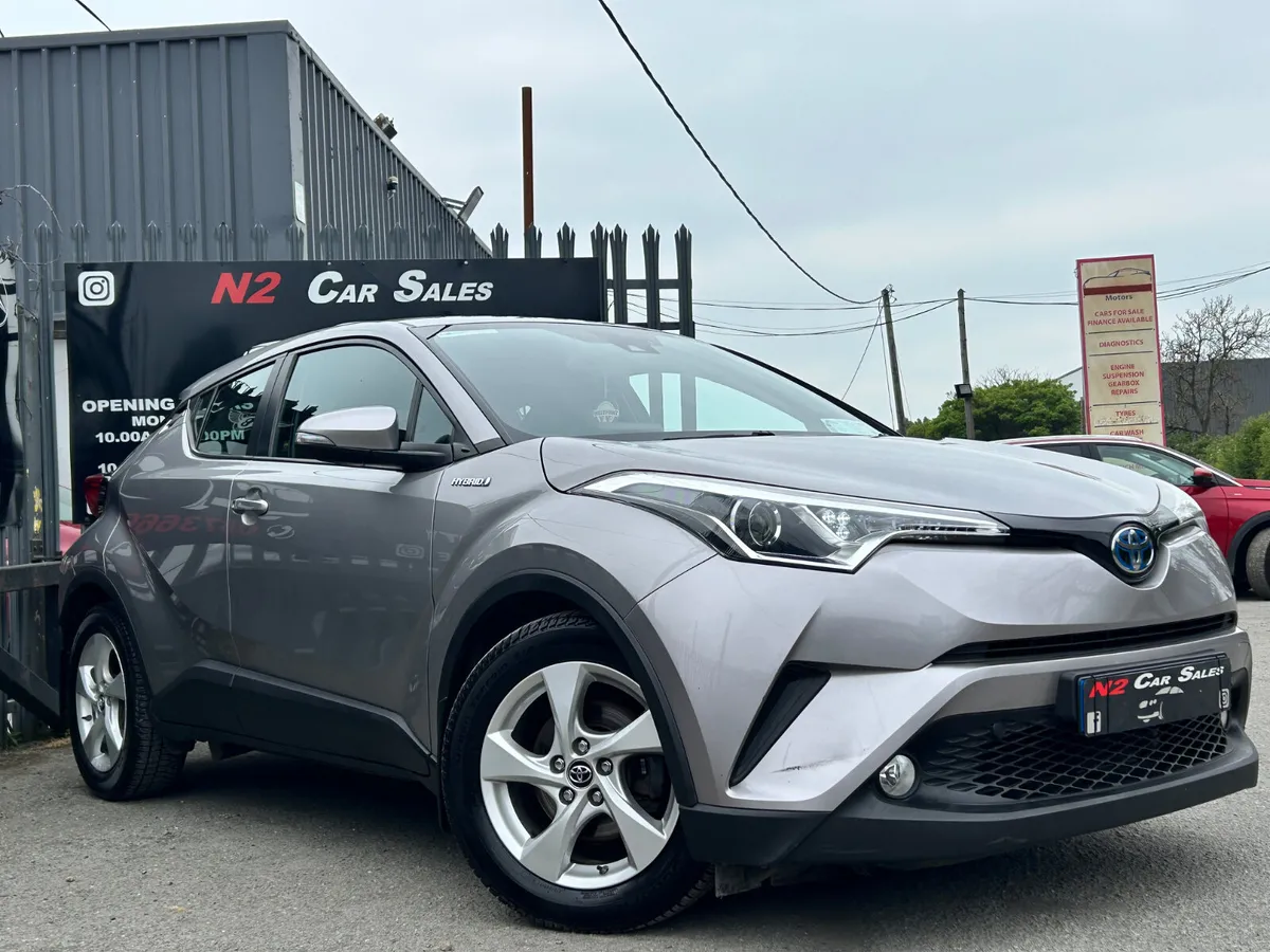 181 Toyota C-HR Hybrid, NEW NCT, VERY CLEAN - Image 3