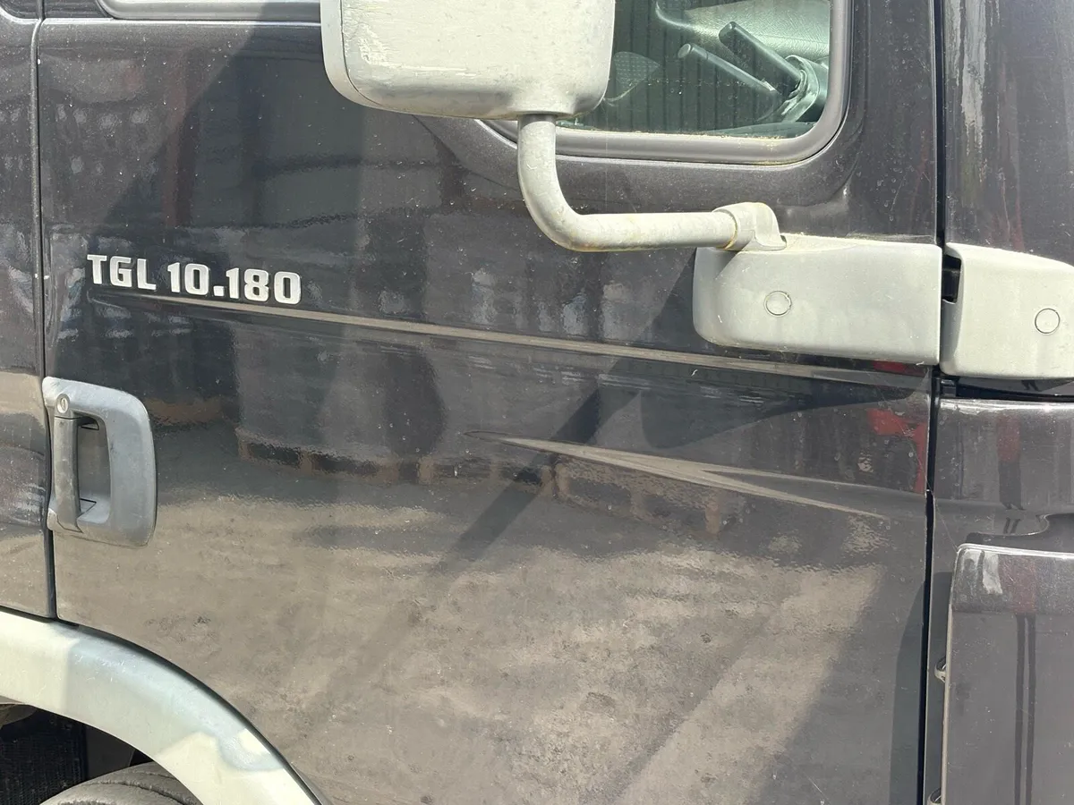 Truck - Image 3