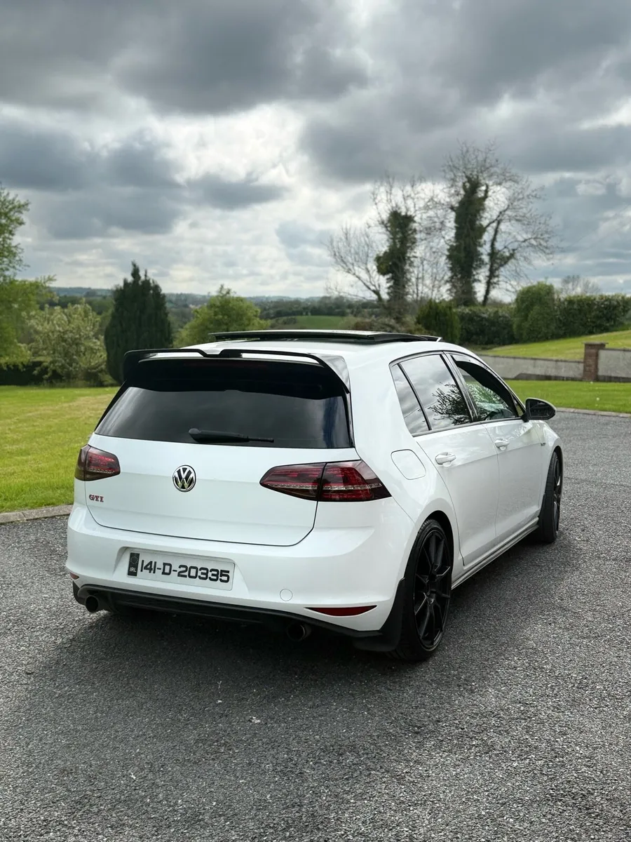 Sunroof Volkswagon Golf GTI 300+bhp - Image 2