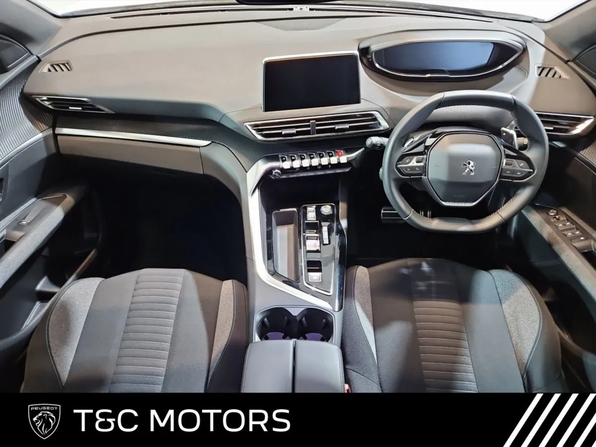 Peugeot 5008 Active 1.5 Diesel Automatic - Front - Image 3
