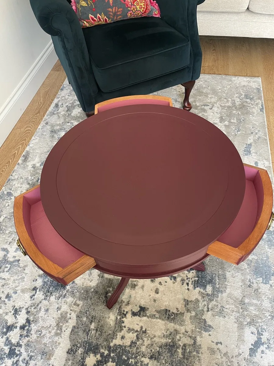 Small Round lamp table/wine table - Image 3