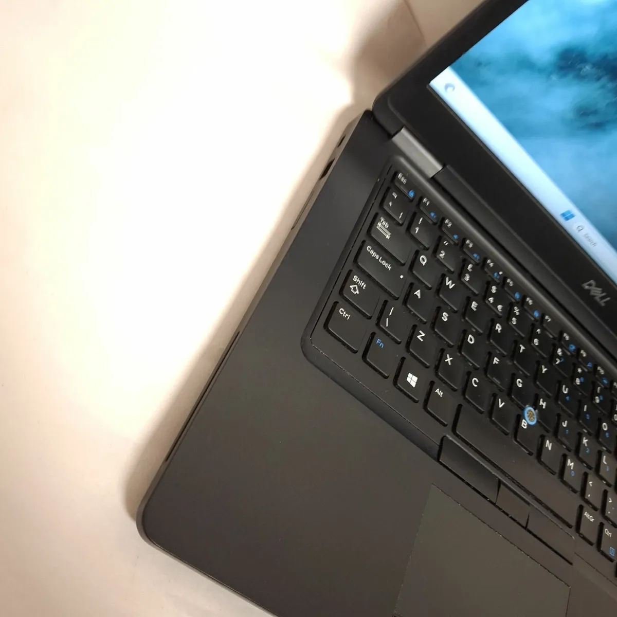 Dell Latitude 5490 i5-8250U | 16GB RAM | 256GB NVM - Image 1