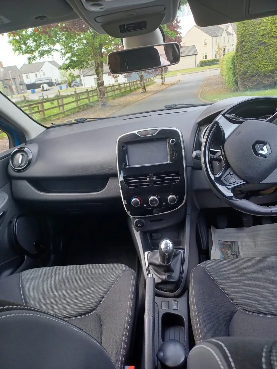 Renault Clio 2016 - Image 4