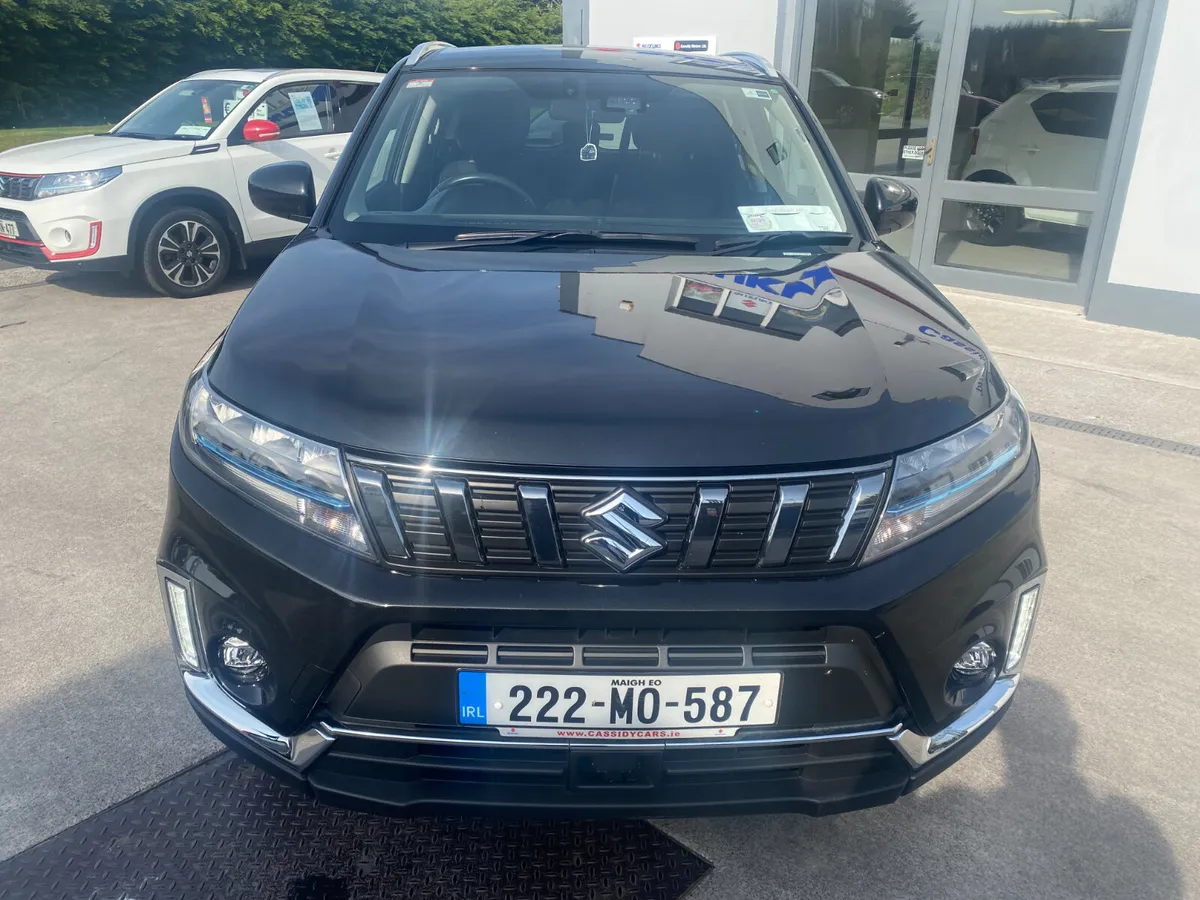 2022, Suzuki Vitara ** HYBRID**AUTO** - Image 2