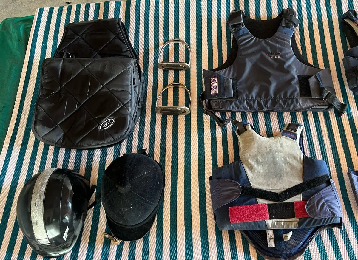 Horse Riding Kids Equipment. - Image 1