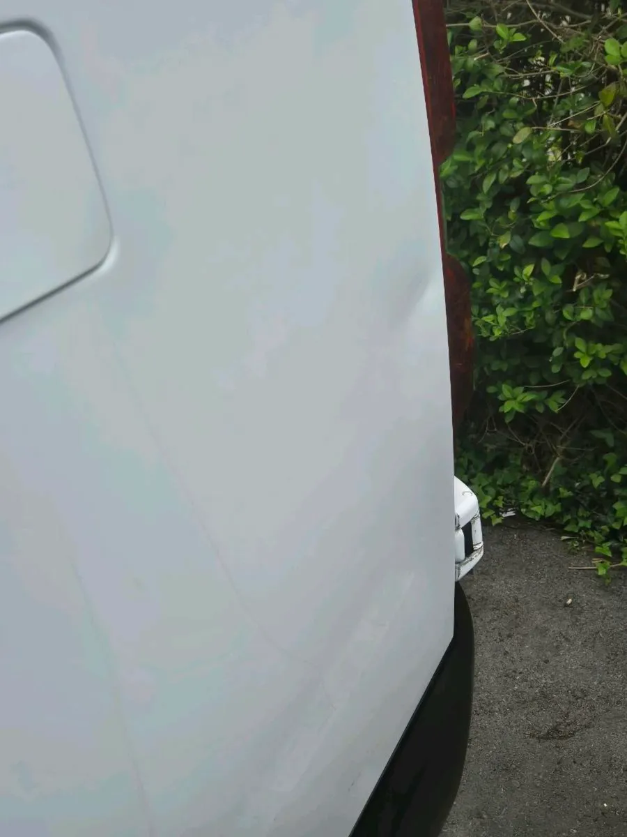 2020 Vivaro 1.5  no vat - Image 4