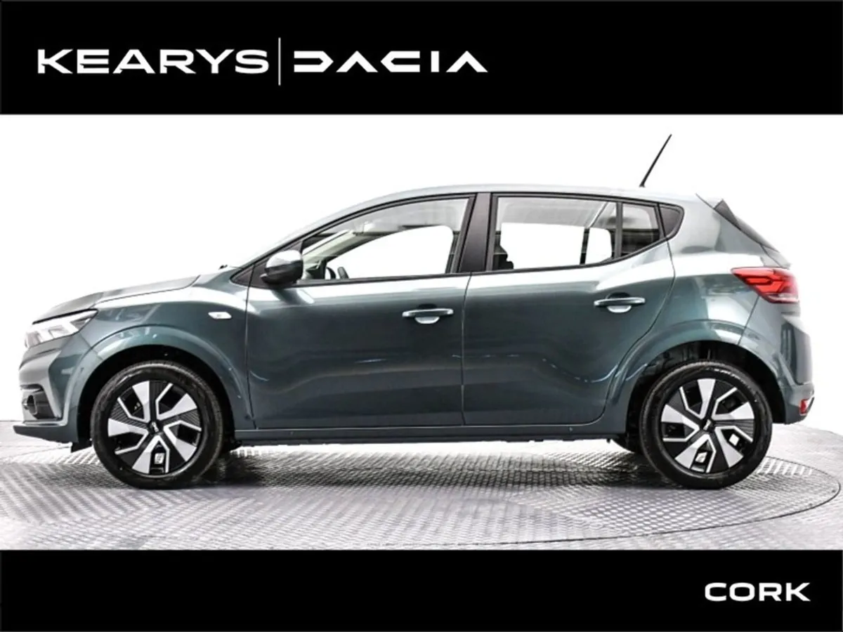 Dacia Sandero Expression TCe 90 5Sp Gsr2 - Image 4