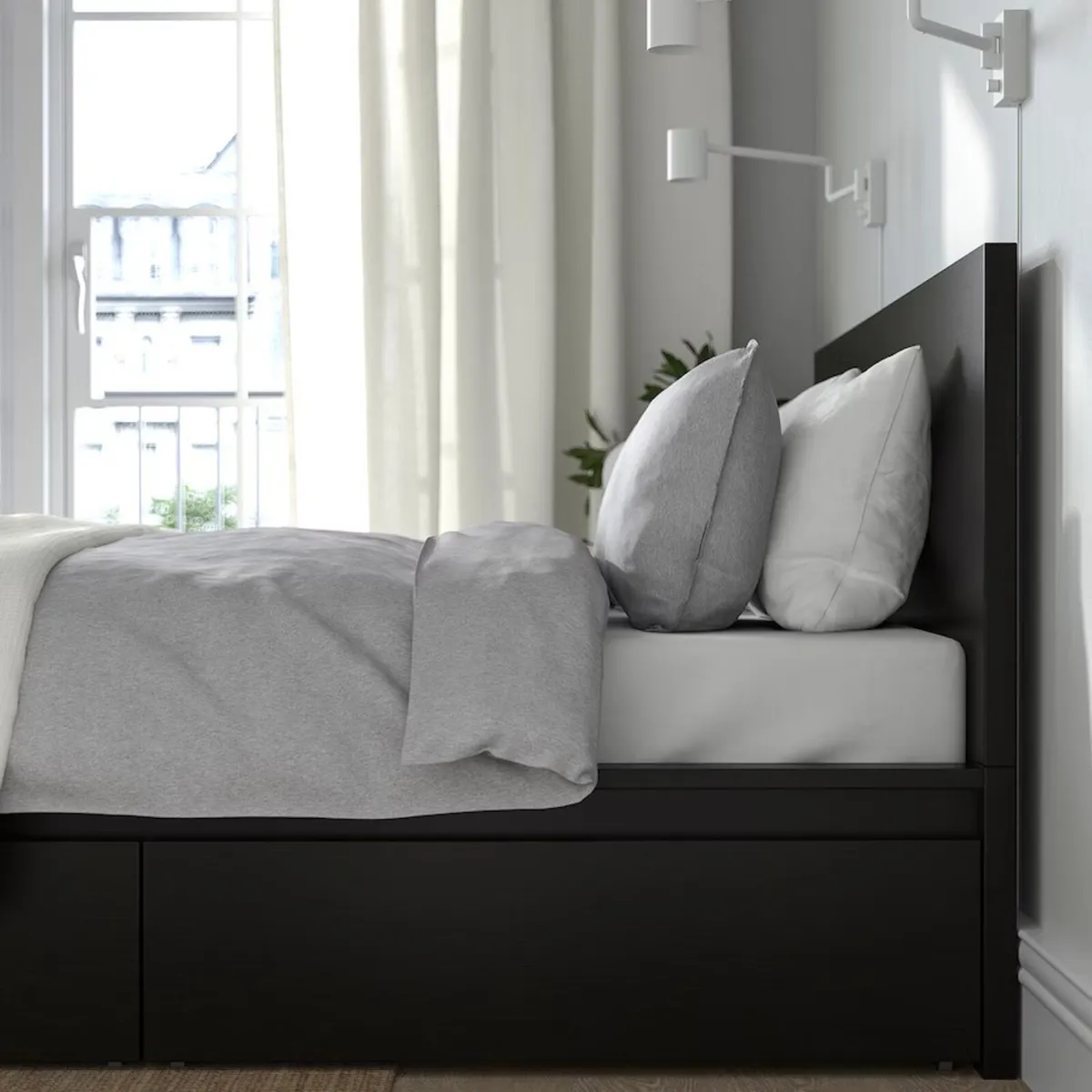 Malm IKEA king size bed with storage and mattress - Image 2