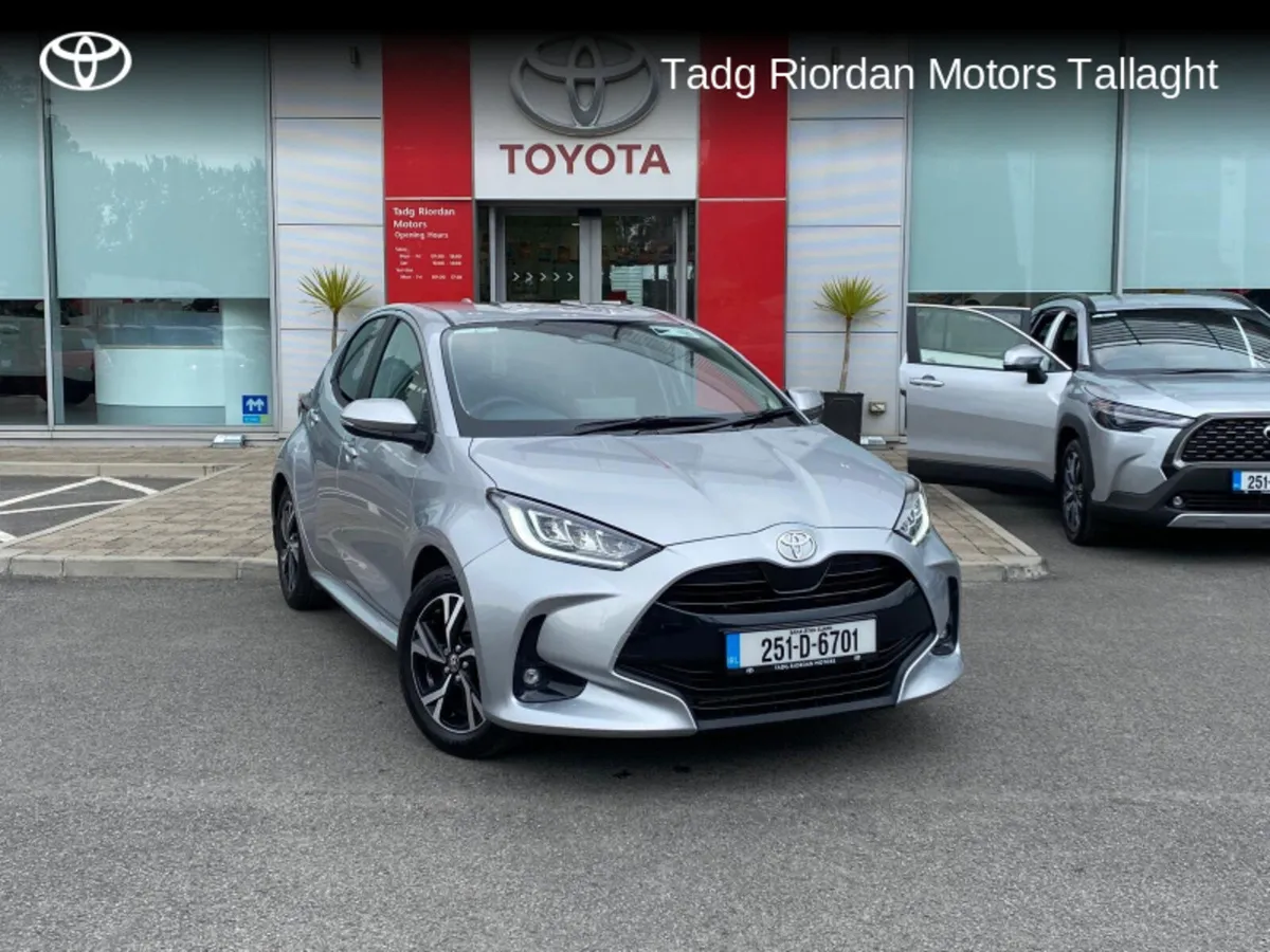 Toyota Yaris Hybrid 115 L-SPORT - Image 1