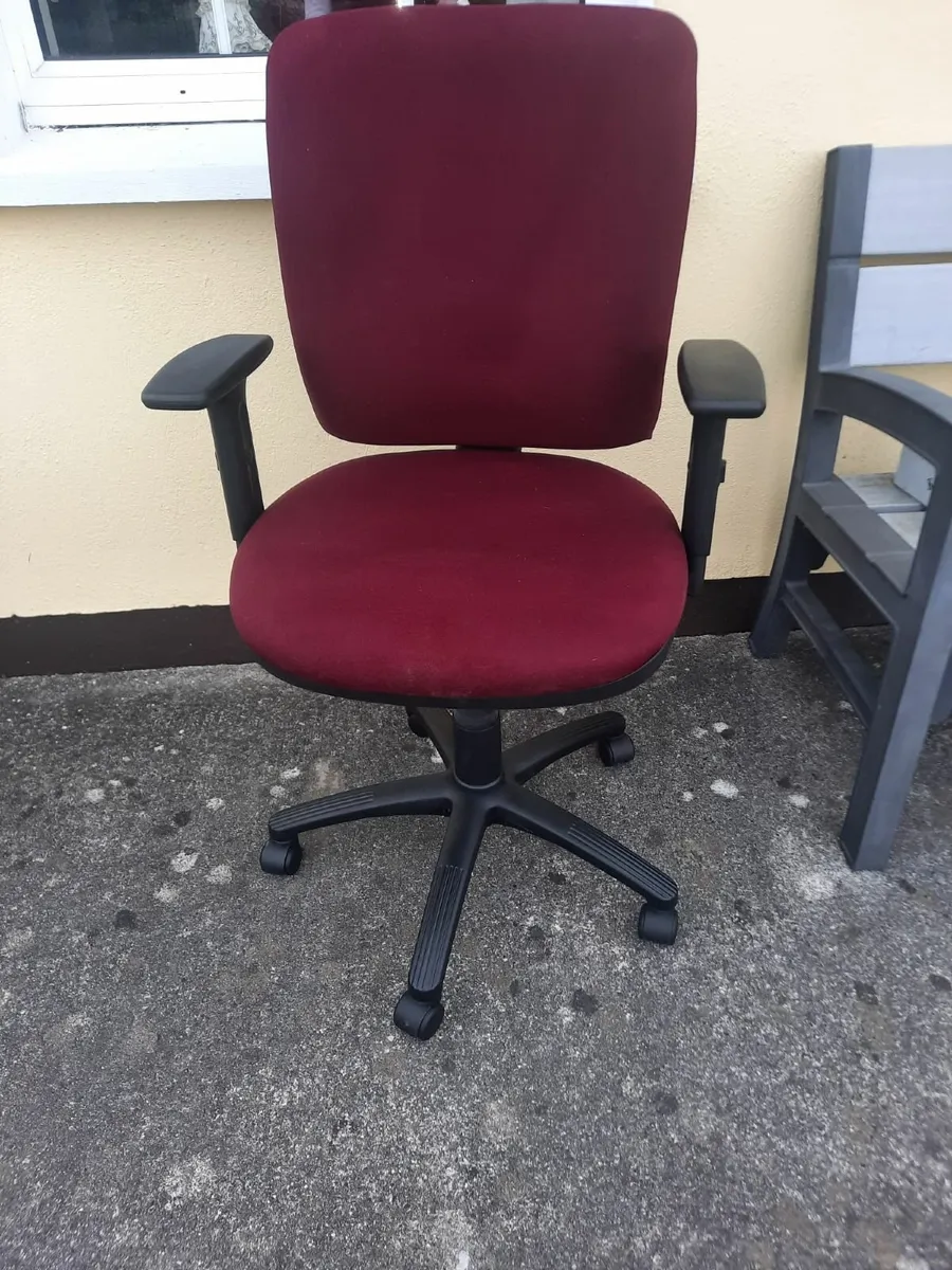 Office chair - Image 2