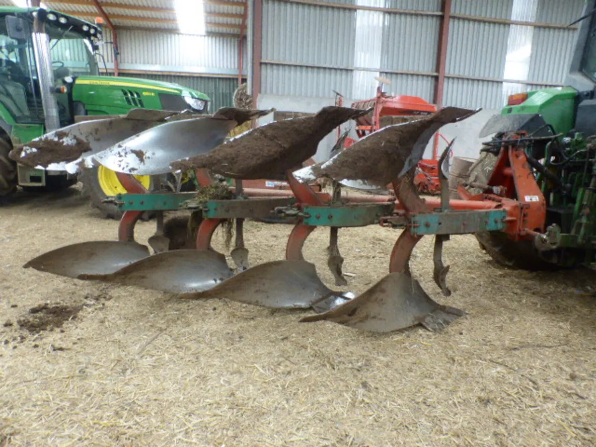 Kverneland Reversible 4 Furrow Plough - Image 1