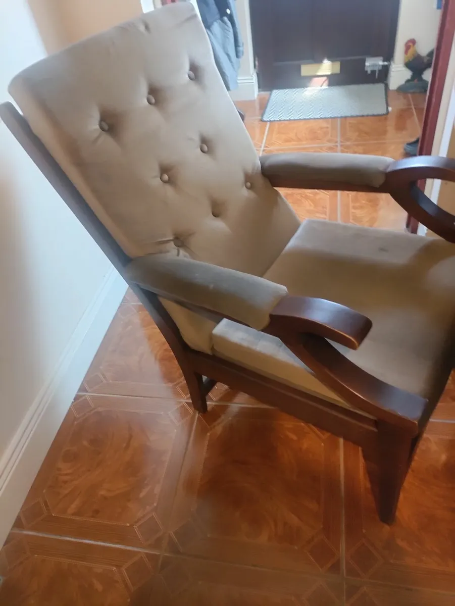 Vintage armchair - Image 1
