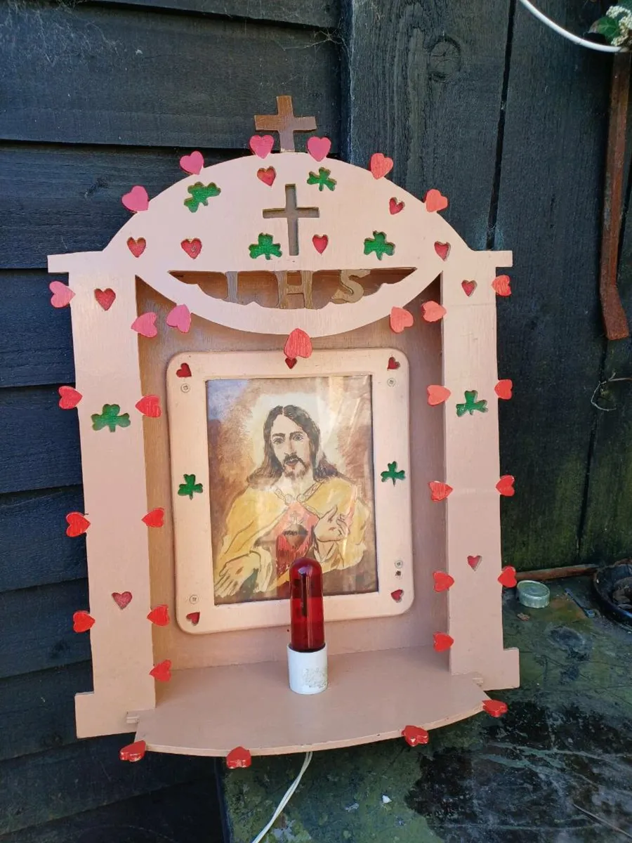 Vintage Handmade Sacred Heart Picture - Image 2