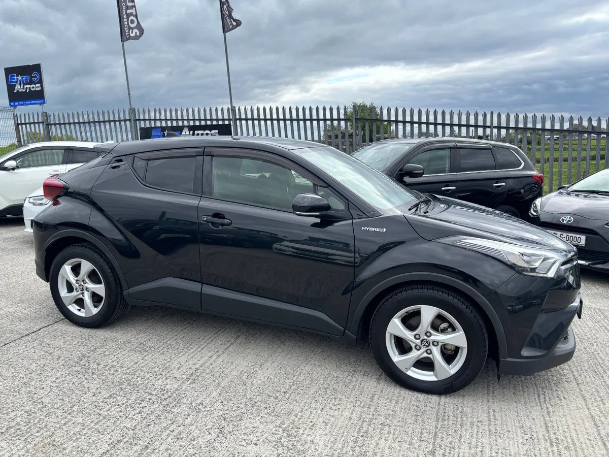 Toyota CH-R Luna self charging hybrid 2019 - Image 4