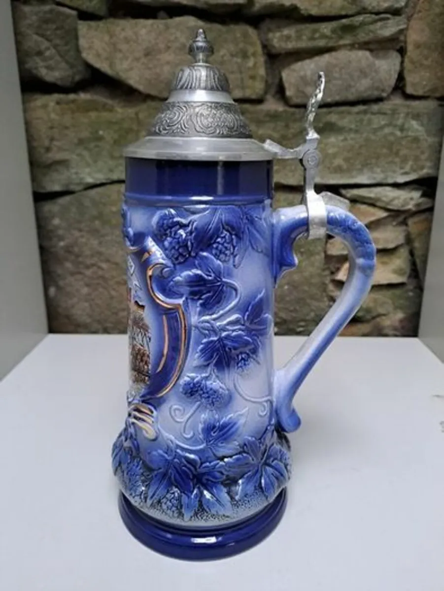 Vintage Blue Octoberfest beer stein - Image 2