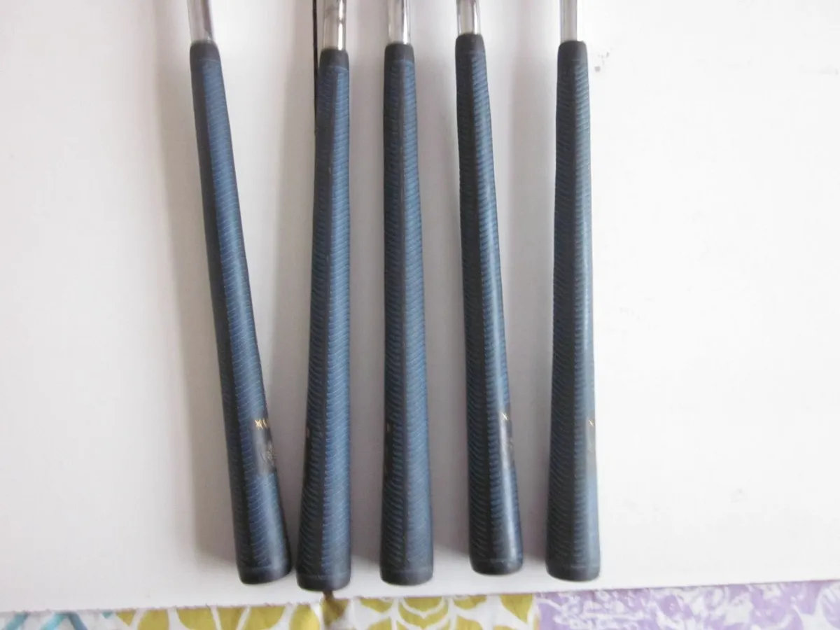 Lynx Tigress Ladies Used Golf Clubs RH. - Image 2
