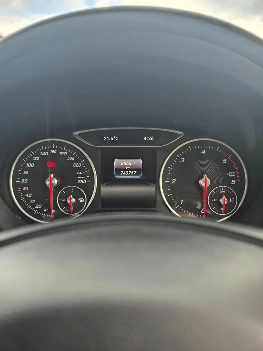 Mercedes-Benz A-Class 2017 - Image 2