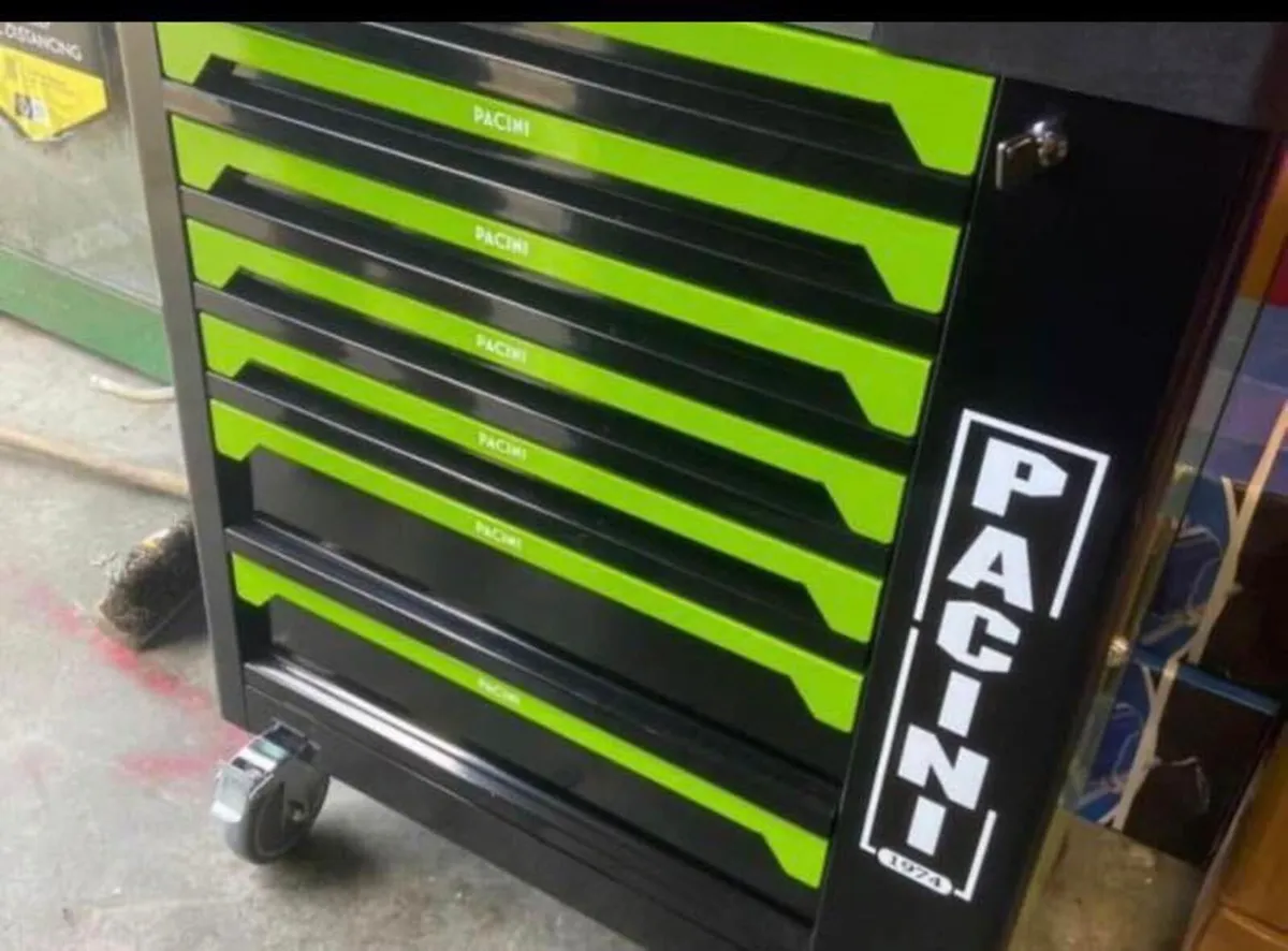 PACINI 7DRAWER TOOLCHEST FULL WITH TOOLS - Image 1
