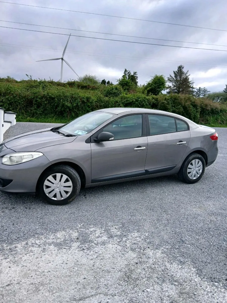 11 Renault fluence 1.5 diesel NCT and TAX. - Image 3