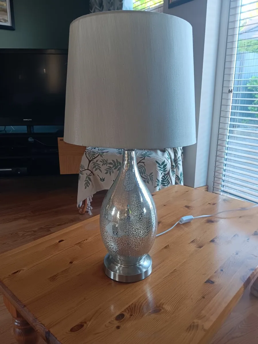 Coffee table, Cabinet & Lamp - Image 4