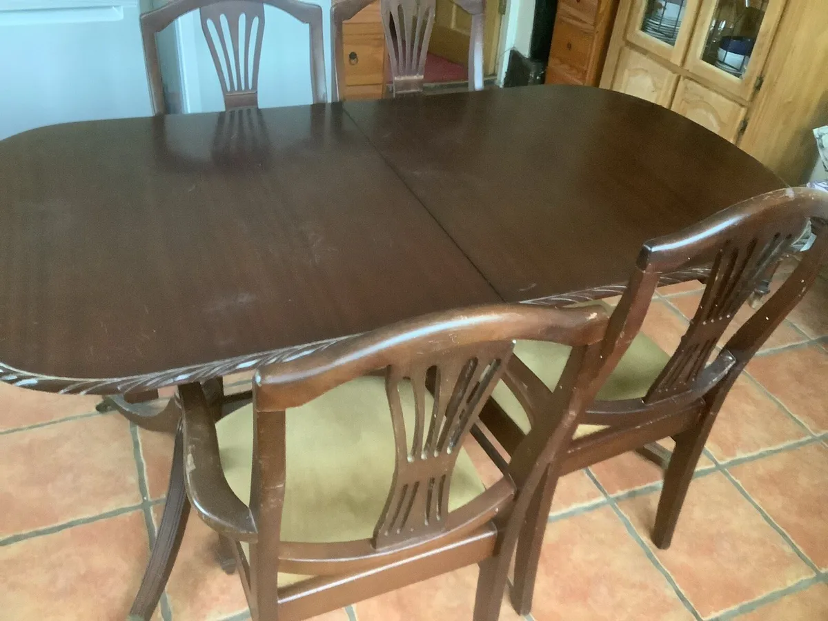 Mahogany table and chairs to go 1 chair a carver - Image 2
