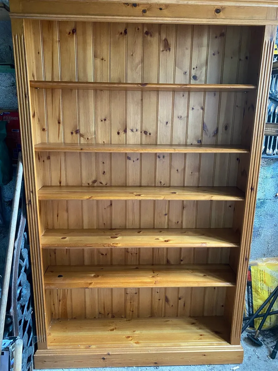 Lovely Oak Bookcase - Image 1