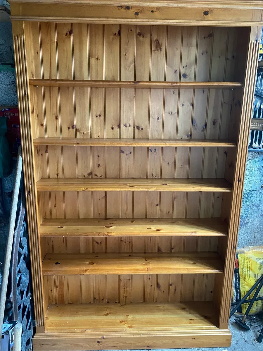 Lovely Oak Bookcase - Image 2