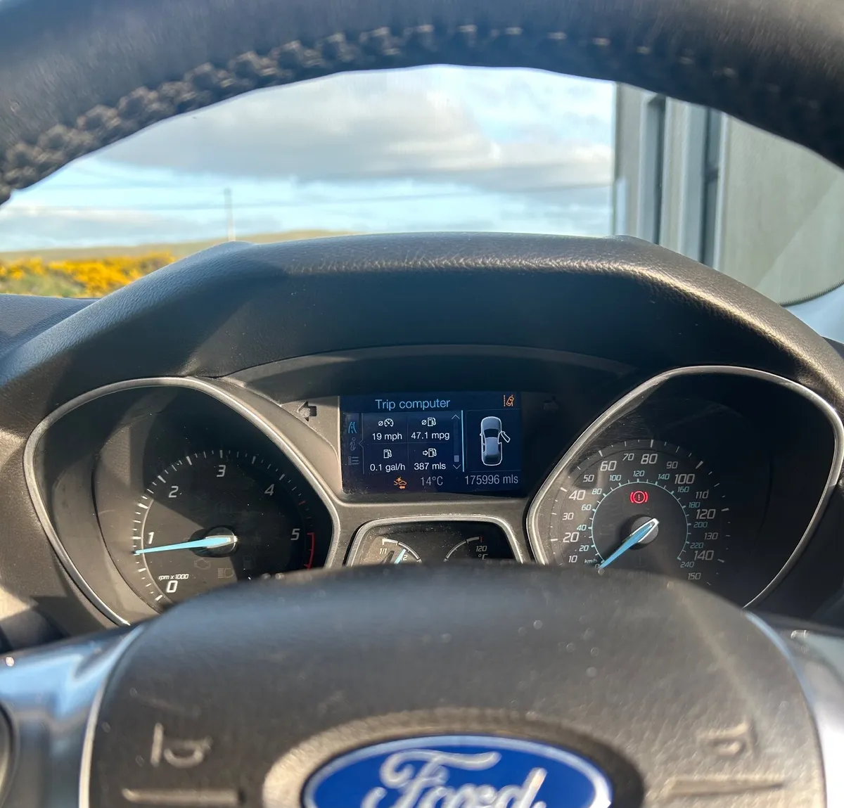 Ford Focus 2012 - Image 2