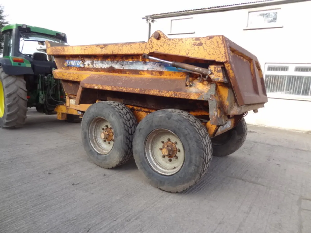 Chieftain Tipping Dump Trailer - Image 2