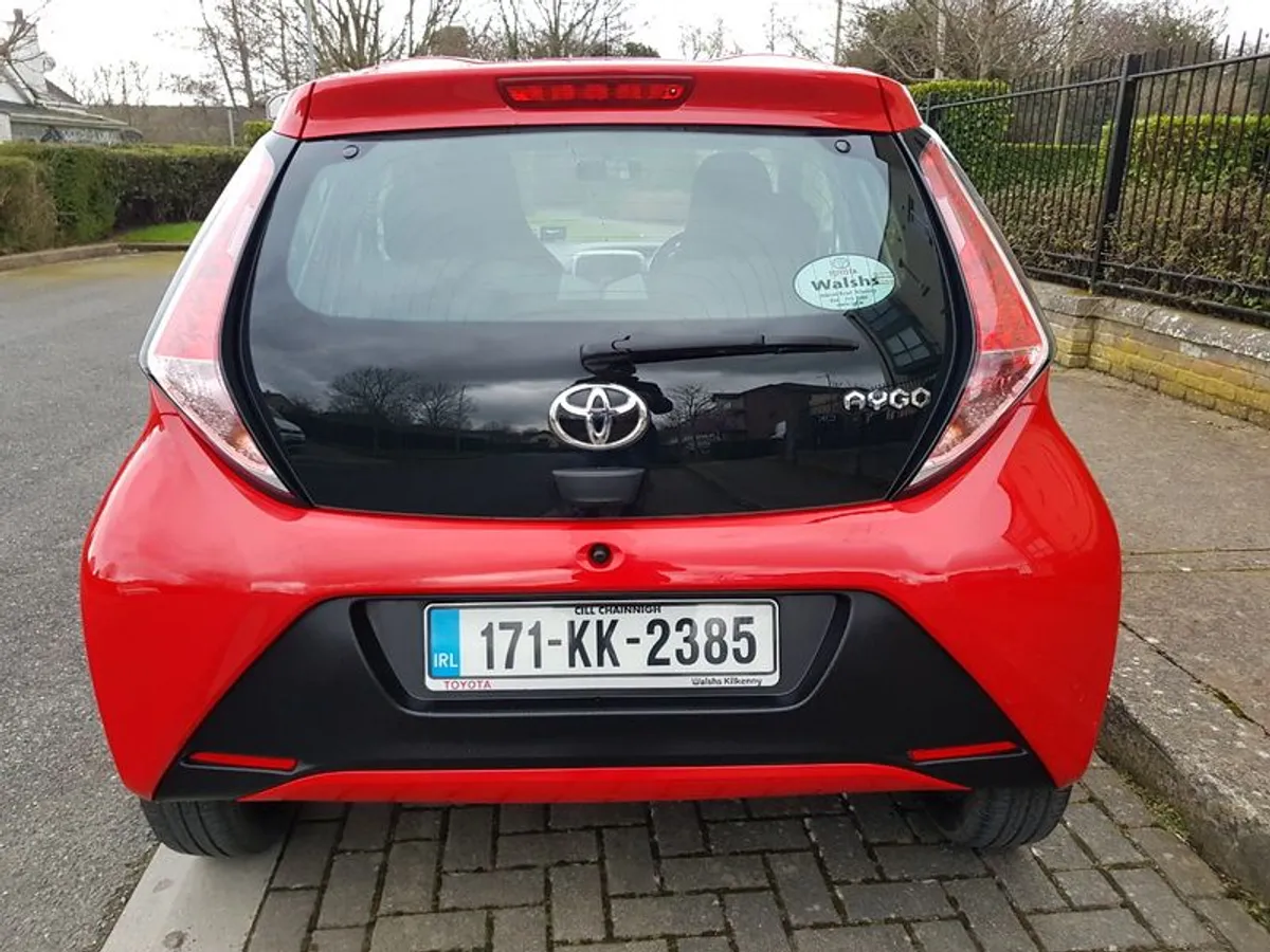 2017 Toyota AYGO 1.0VVTI X-Play  5 door - Image 4
