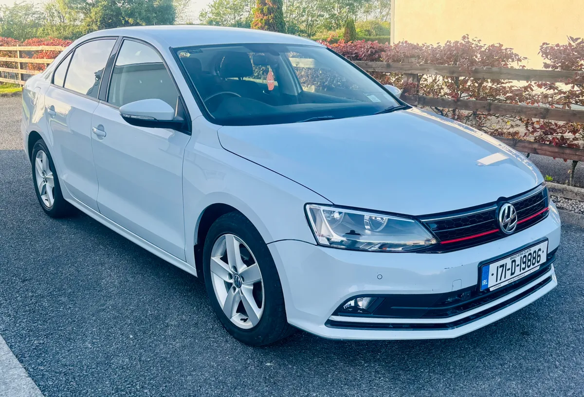 2017 VOLKSWAGEN JETTA 2.0L DESIEL - Image 1