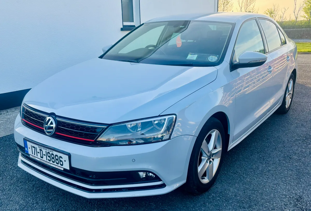 2017 VOLKSWAGEN JETTA 2.0L DESIEL - Image 4