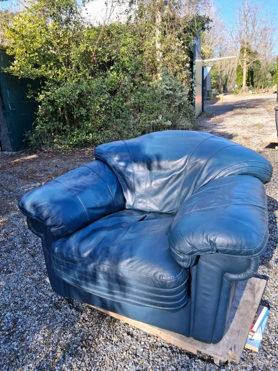 Navy Leather armchair - Image 2