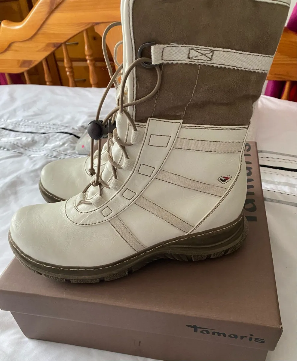 BRAND NEW Tomaris Ladies Boots, Size 40 / 7 - Image 4