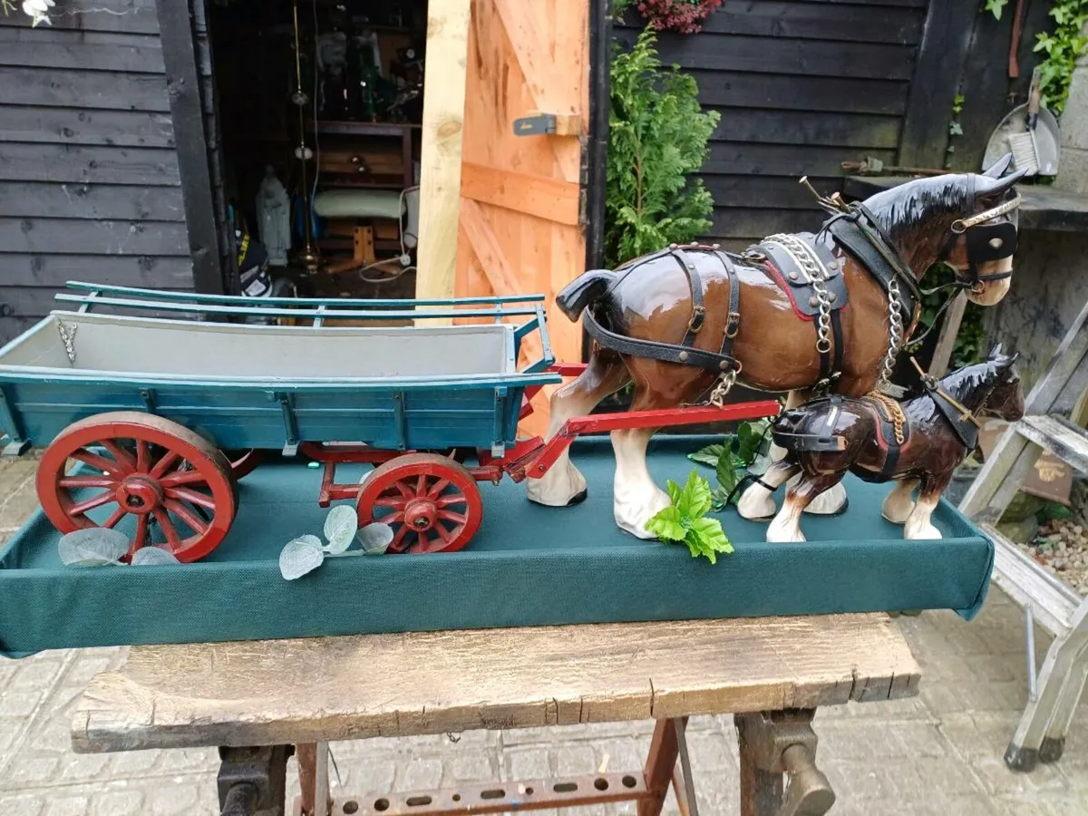 Large Vintage Ceramic Shire Horse/Foal & Cart - Image 1