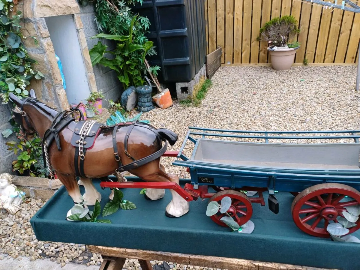 Large Vintage Ceramic Shire Horse/Foal & Cart - Image 2