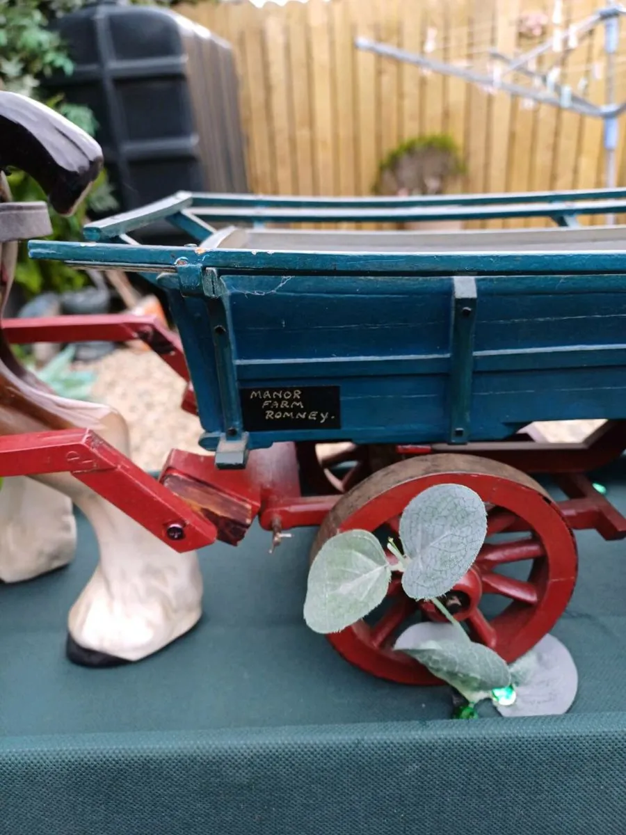 Large Vintage Ceramic Shire Horse/Foal & Cart - Image 3