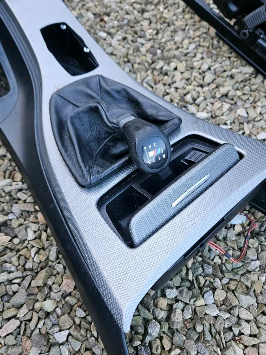 E92 LCI Full black leather MSport interior - Image 4