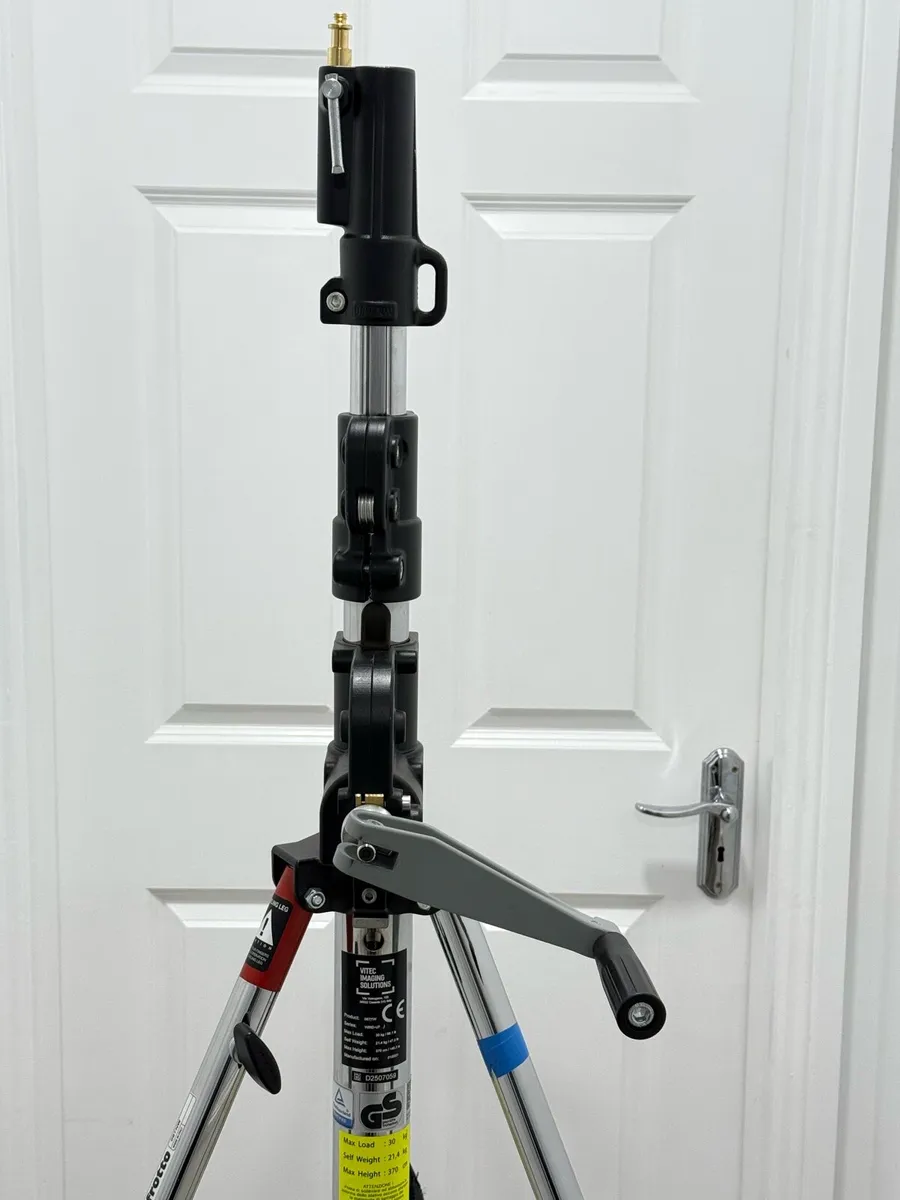 Manfrotto 087NW Geared Wind-Up Stand - Image 3