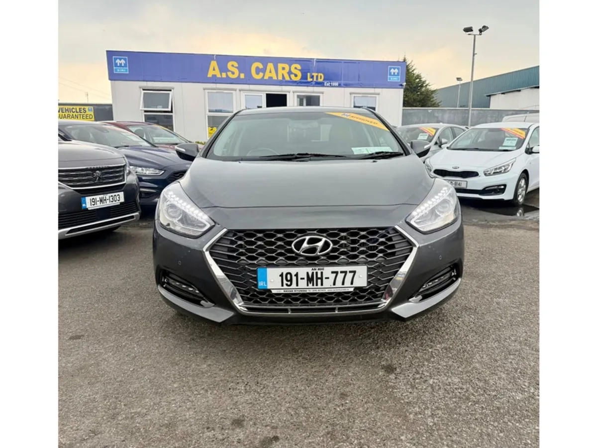 Hyundai i40 Executive TOP Spec Irish Car Full Lea - Image 3