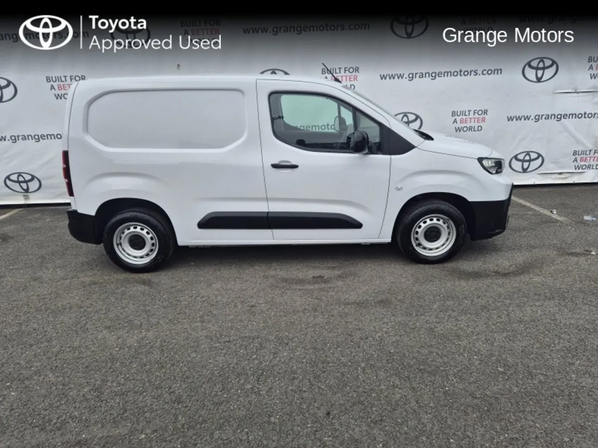 Toyota Proace 1.5 GX SWB 650KG DEMO Model - Image 3